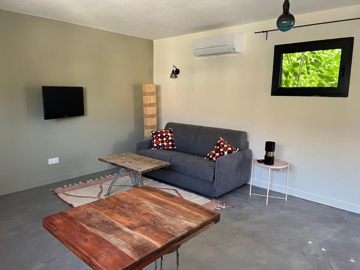 Studio Dans Les Alpilles Lejlighed Fontvieille Eksteriør billede