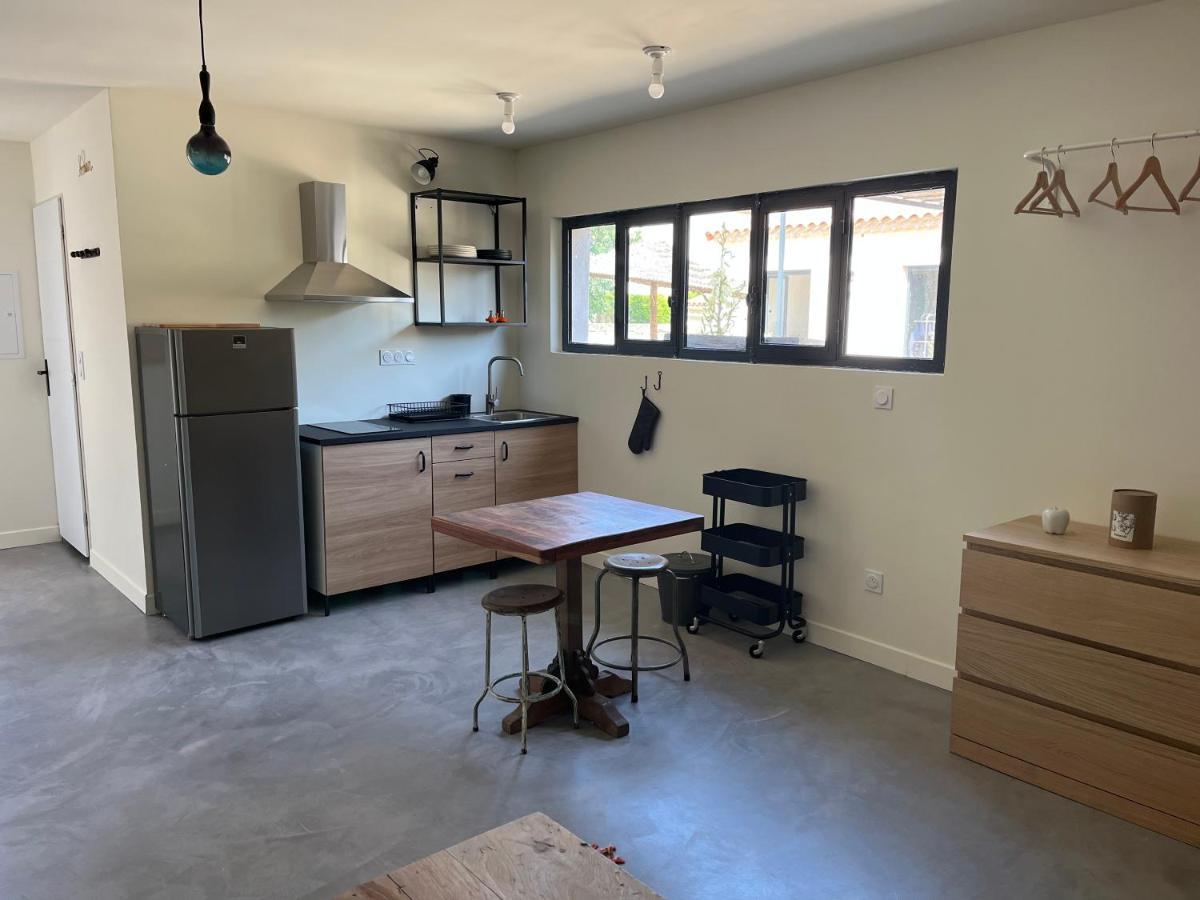 Studio Dans Les Alpilles Lejlighed Fontvieille Eksteriør billede
