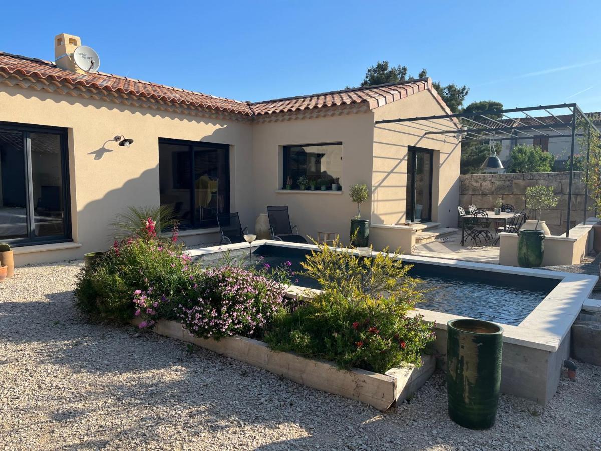 Studio Dans Les Alpilles Lejlighed Fontvieille Eksteriør billede
