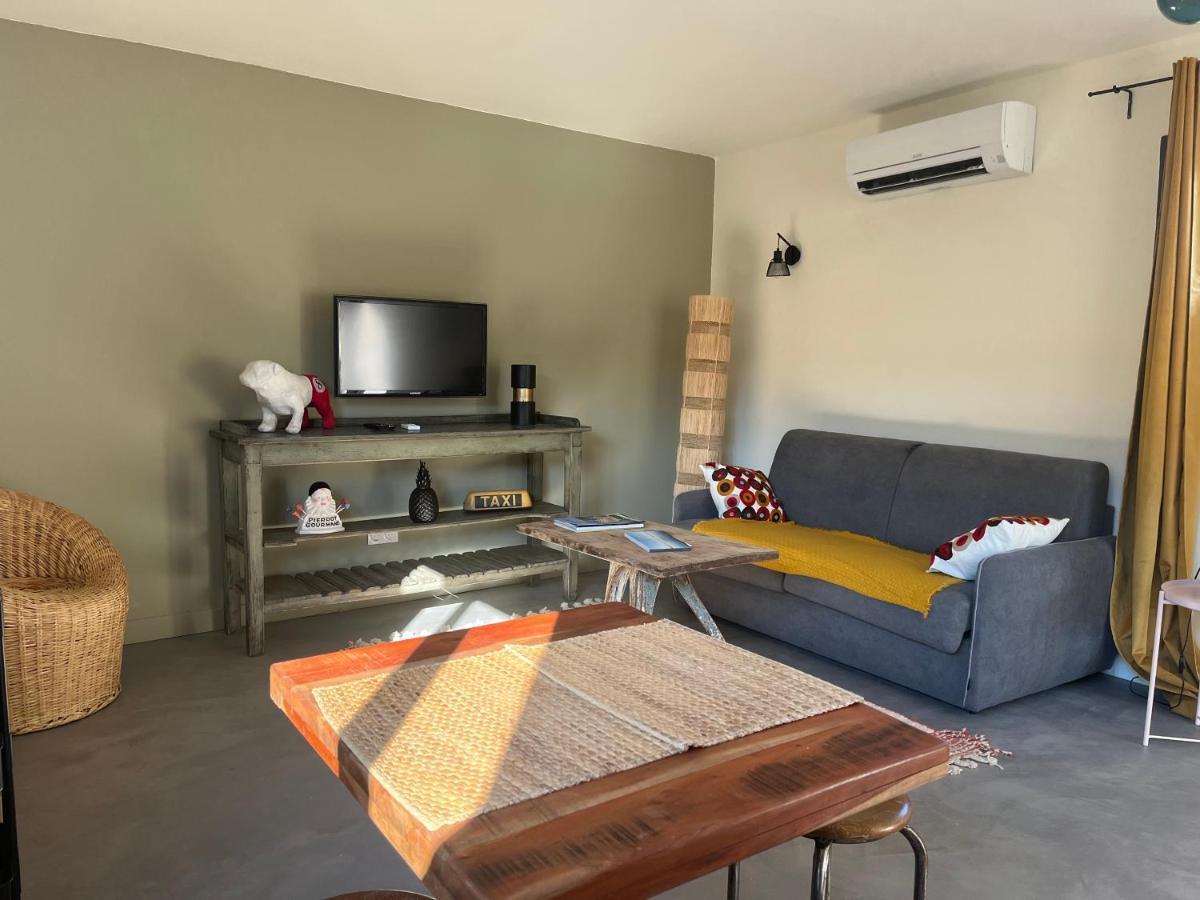 Studio Dans Les Alpilles Lejlighed Fontvieille Eksteriør billede
