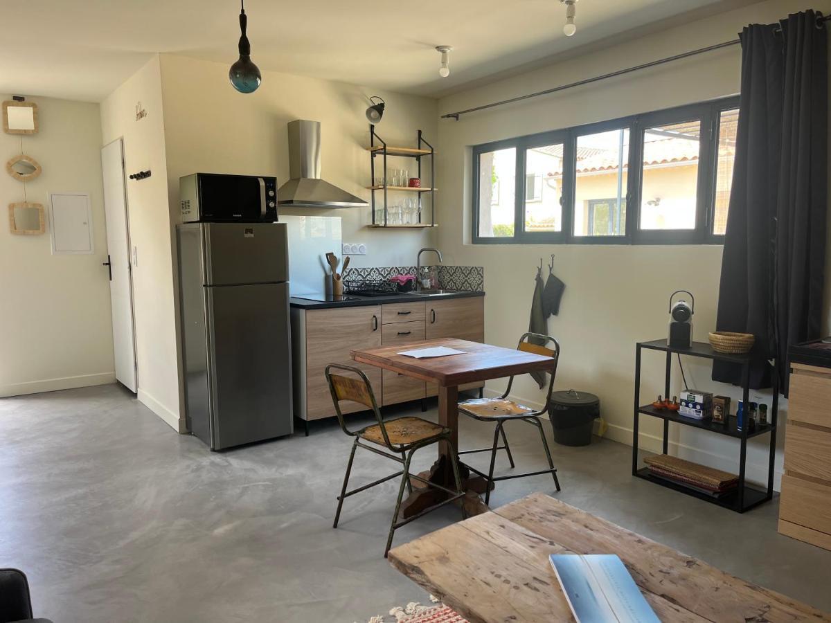 Studio Dans Les Alpilles Lejlighed Fontvieille Eksteriør billede